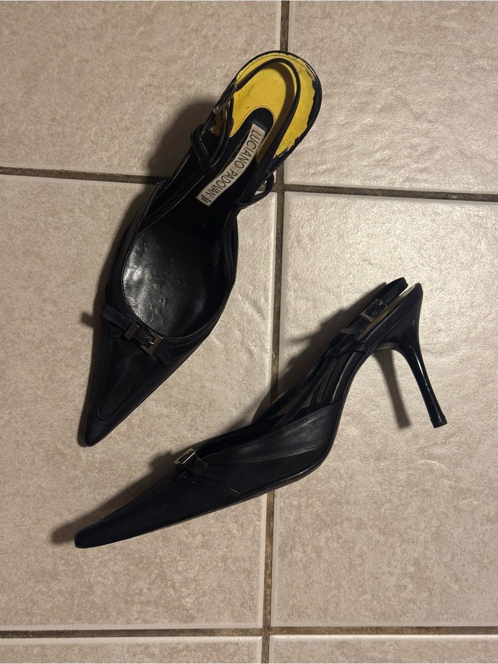 Vintage Black Pointed Slingback Heels with Buckle and Mesh Detail - Picture 5 of 8